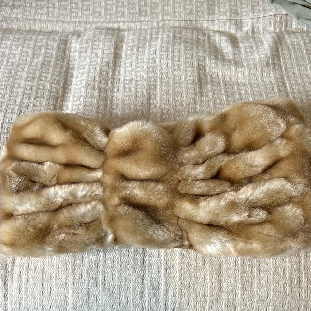 Brooks Brothers Luxurious Brown Faux Fur Infinity Scarf